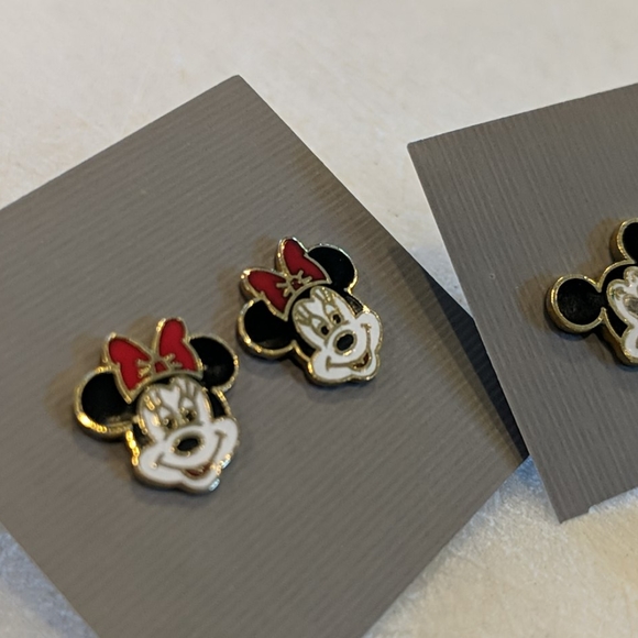 VINTAGE! Mickey and Minnie Stud Earrings Enamel CUTE! - Picture 2 of 4